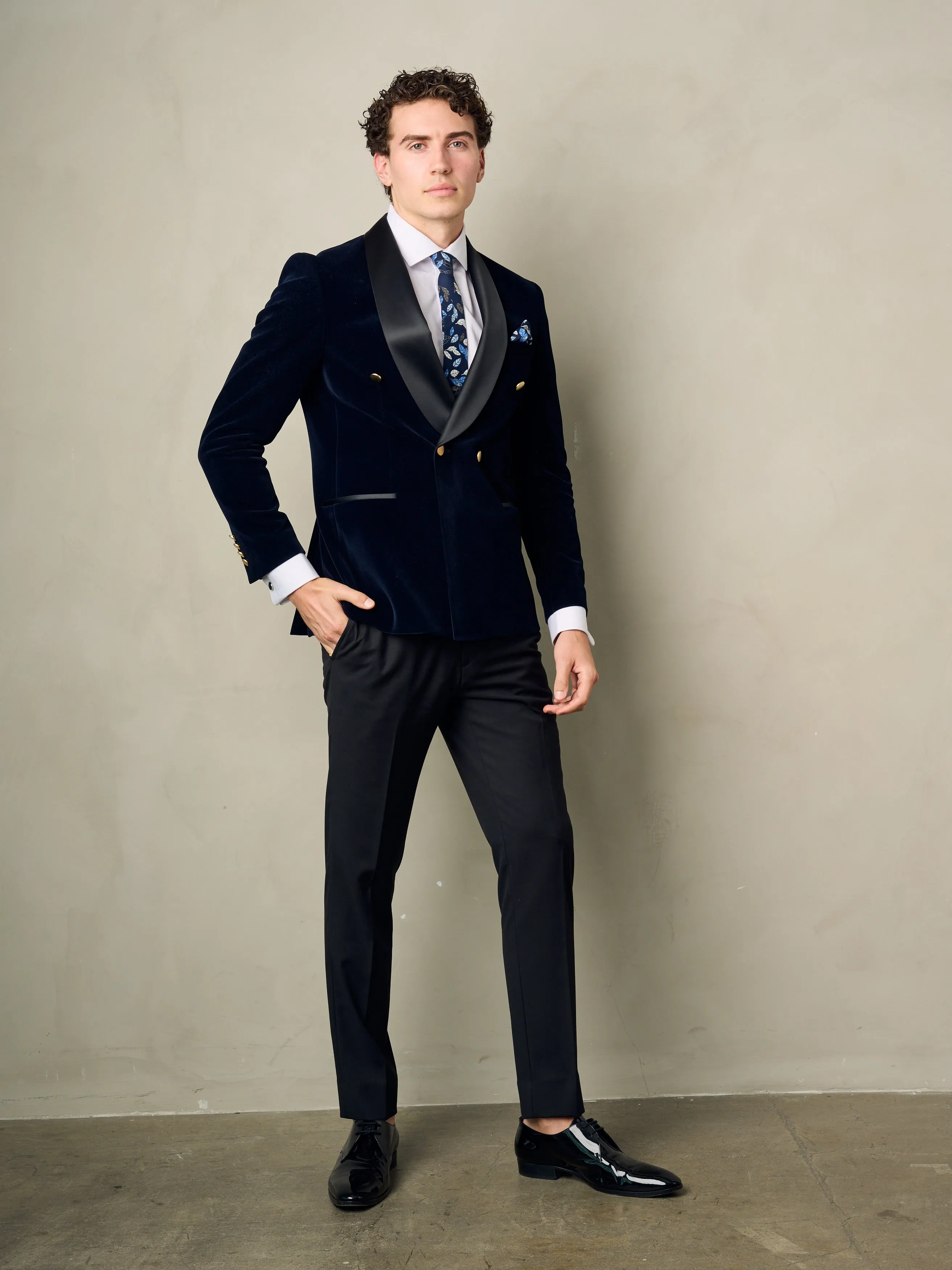 Limited Edition Men's 2-Pieces Double Breasted Slim Fit Navy Velvet Tuxedo