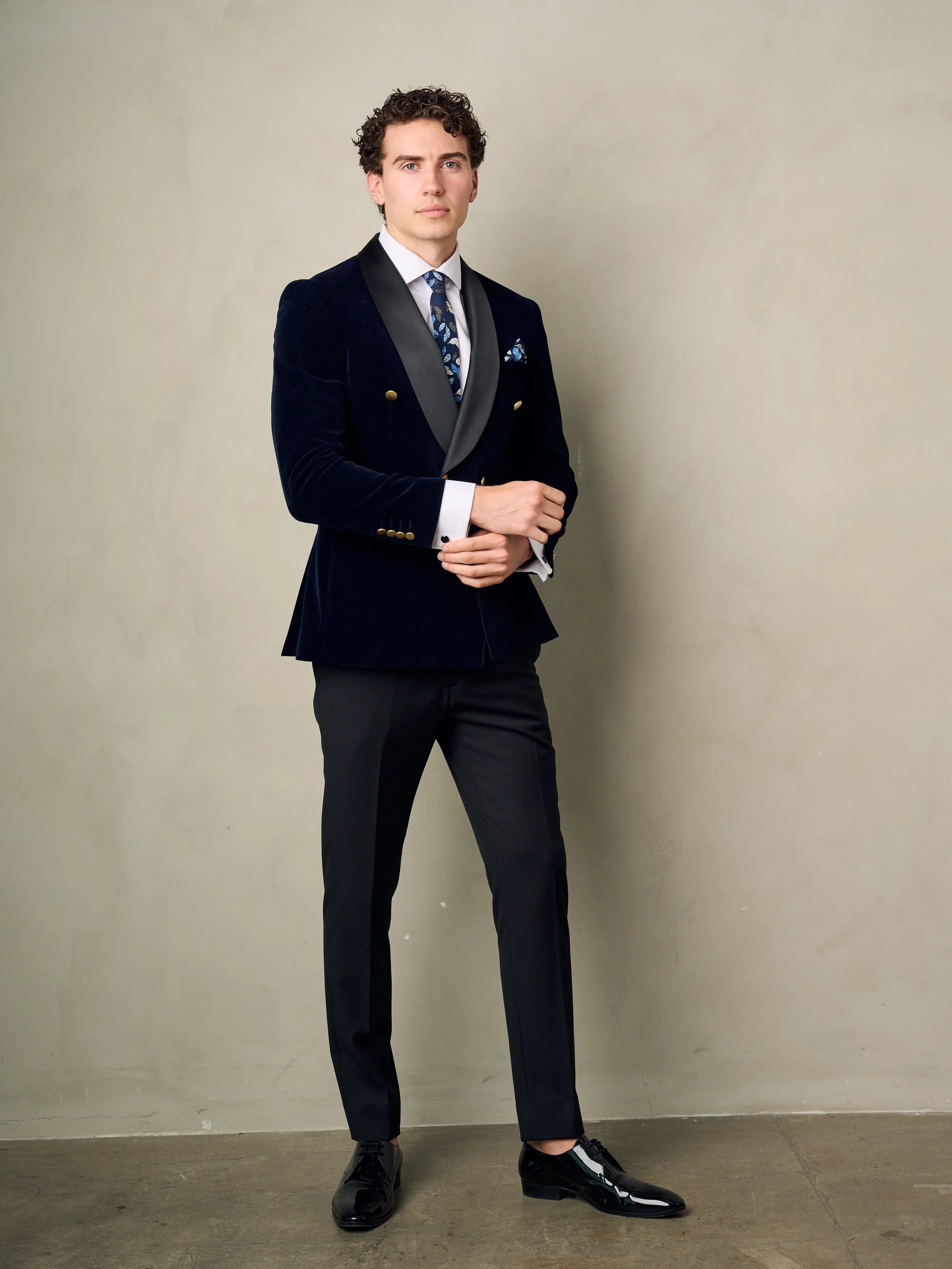 Limited Edition Men's 2-Pieces Double Breasted Slim Fit Navy Velvet Tuxedo