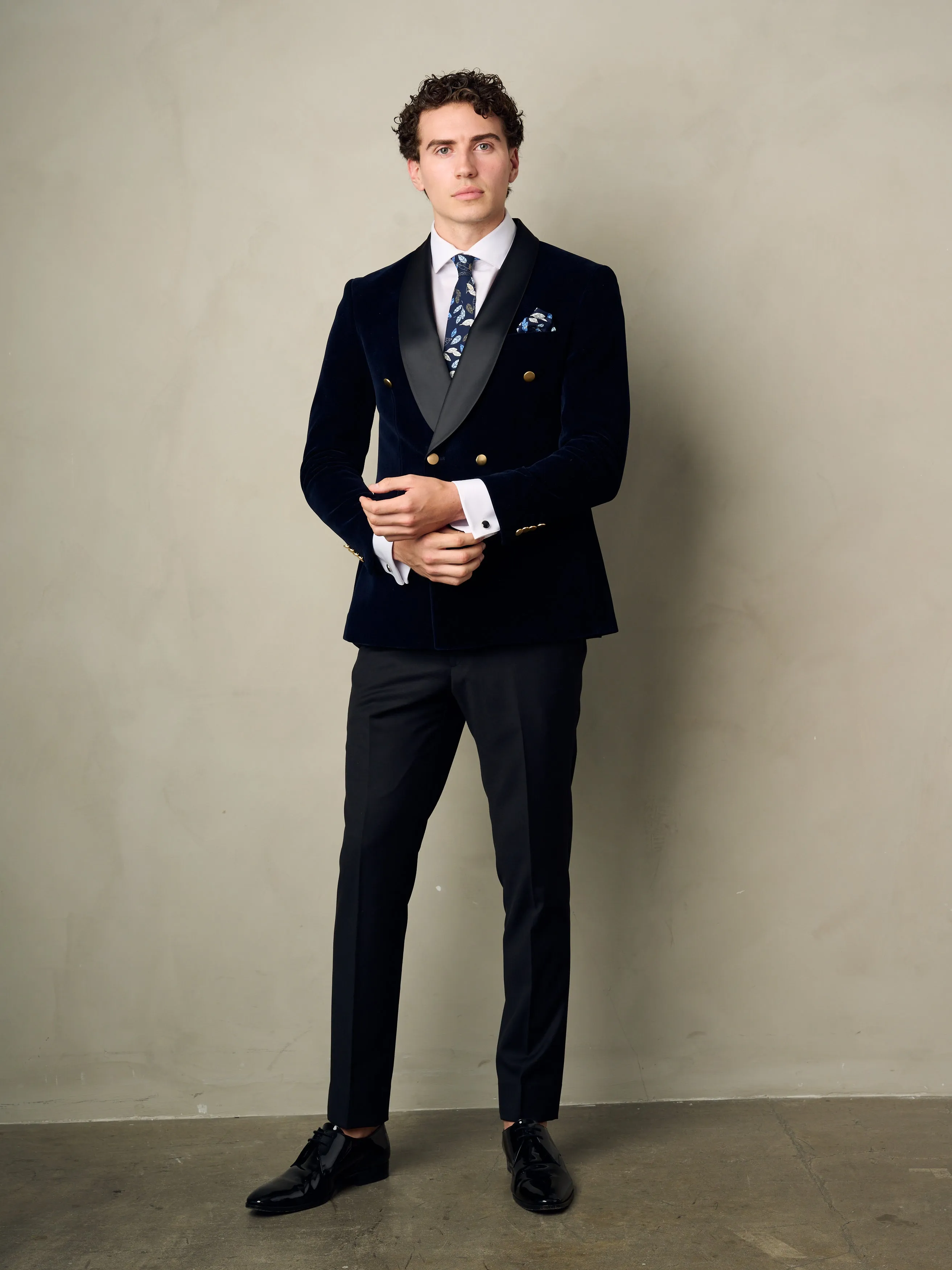 Limited Edition Men's 2-Pieces Double Breasted Slim Fit Navy Velvet Tuxedo